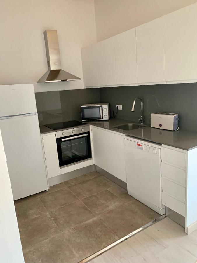 Flat In Girona City Centre - 5 Mins From Old Town And Train Station Exterior photo